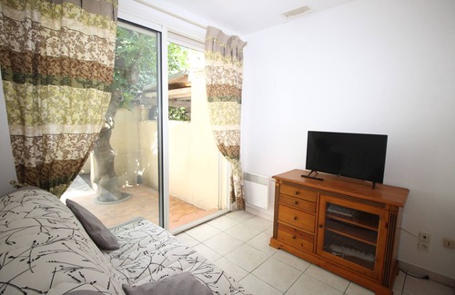 La Jetee House | House for 6 at 100m from the beach