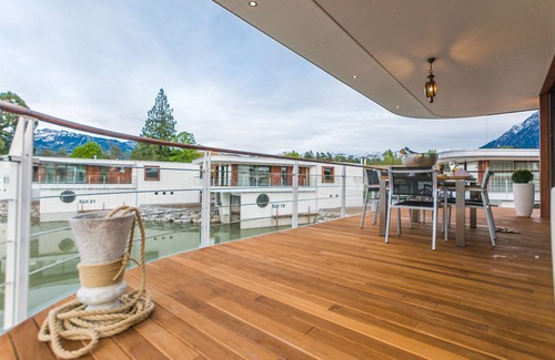 Gwatt House | House for 6 guests with 180m² in Gwatt (58188)