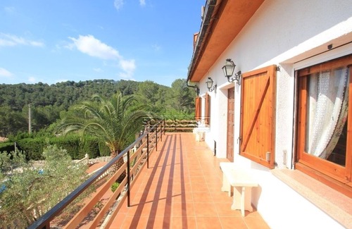 Canyelles House | HOUSE FOR 6 PEOPLE - WITH PANORAMIC VIEWS - PRIVATE POOL - BARBACOA