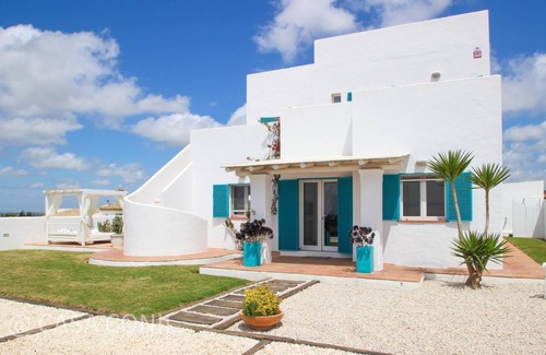 Conil de la Frontera House | House for 6-7 people with private pool, garden, barbeque area and wifi
