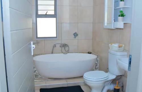 Emalahleni Hotel | House For Four Adults