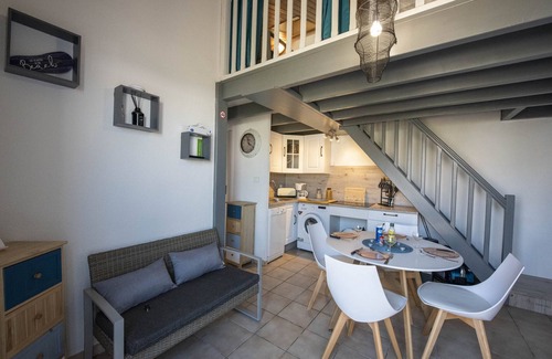Noirmoutier-en-l'Ile Ski Chalet | House for 4 - Terrace - 300m from the beach