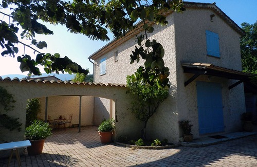 Chateauneuf-Grasse House | House for rent proche Opio House for rent near Opio