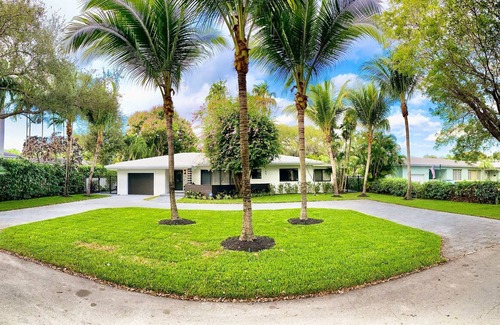 Miami Shores House | HOUSE FOR RENT SOBEWFF