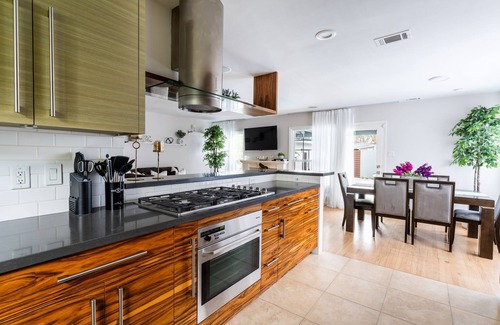 The Plaza House | House for travelers with children!