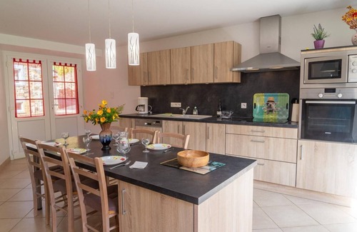 Chadenet House | House
