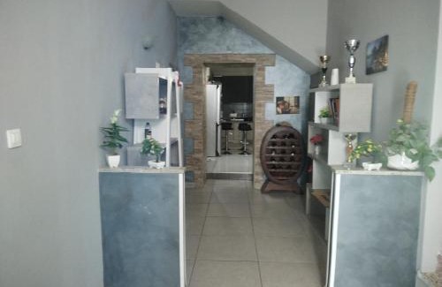 Avola House | House Giusti