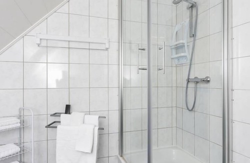 Bensersiel Apartment | House Hafeneck FeWo Deichblick
