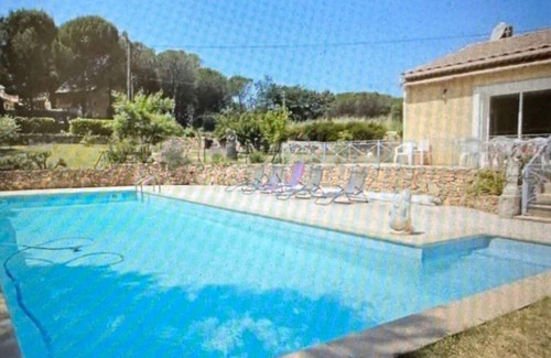 Saint-Paulet-de-Caisson House | House in the middle of a garden with swimming pool 5 minutes from the Ardèche gorges