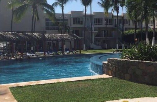 Granjas del Marques House | House in Acapulco Diamante WIFI security 24 hours