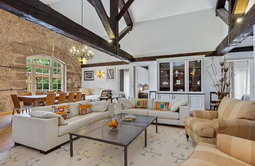 Servian House | House in an authentic estate, with private swimming pool