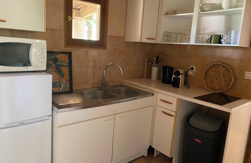 Salernes House | House in an estate with swimming pools, tennis, river