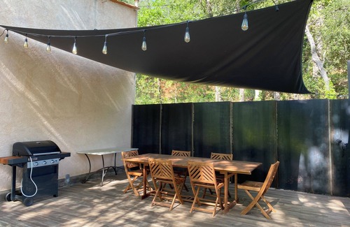 Salernes House | House in an estate with swimming pools, tennis, river