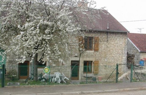 Brotte-les-Ray House | House in Brotte-Lès-Ray with Common Pool and Beautiful Views