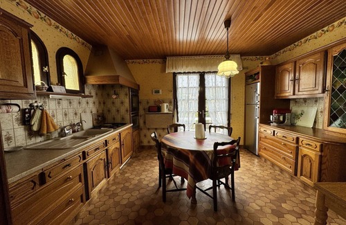 Change House | House in Changé near Le Mans Circuit