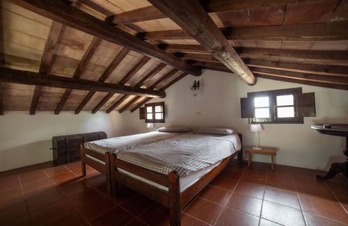 Casole d'Elsa House | House in enchanting hill location surrounded by vineyards and olive groves