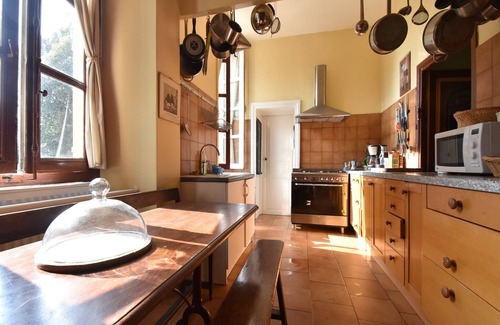 Saint-Aubin-sur-Loire Villa | House in Burgundy with Private Pool