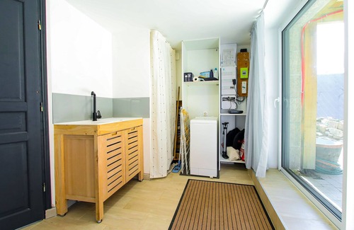 Pleumeur-Bodou House | House ☆ in Landrellec, recent renovation, feet in the water.