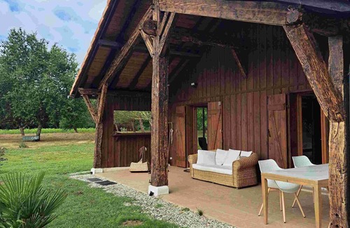 Leon House | House in Léon, swimming pool, sports and games room, large garden, 5 minutes from the lake