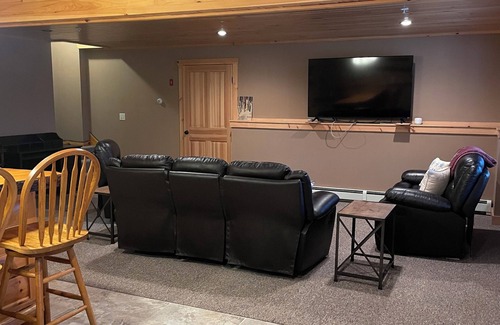 Sunday River Area House | House in Newry, ME 5 minutes from Sunday River Ski Resort and Golf club