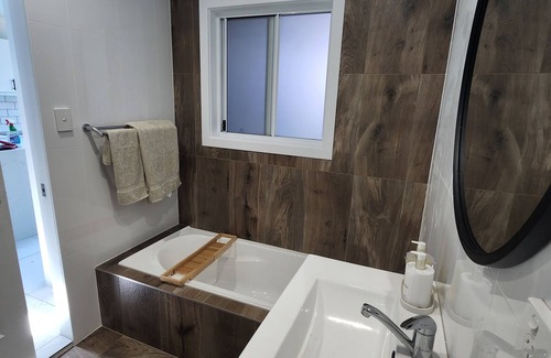 Noraville House | House in Noraville. Games deck, mini putt putt. Family friendly