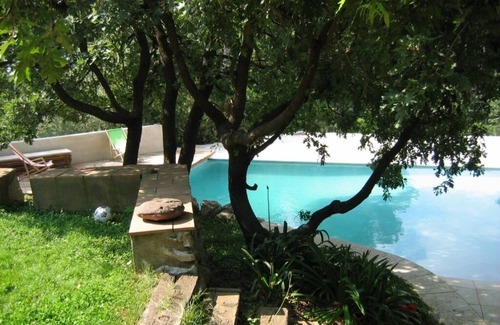 Ollioules House | House in Ollioules in the very quiet countryside with terrace and garden