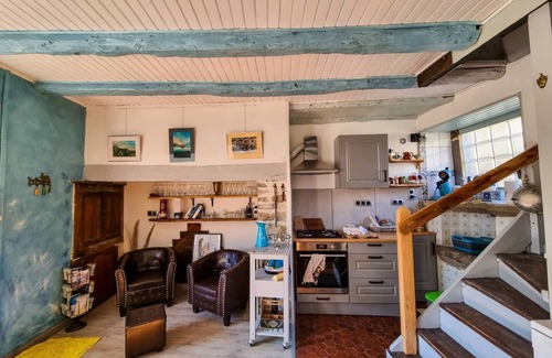 Larnagol House | House in quercy village in the lot valley