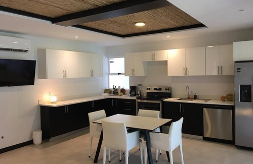 Cerro Plano Resort | House in resort Ciudad Del Mar one street from beach in Jacó. Multiple amenities