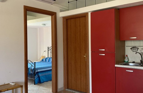 Iscra e Voes Apartment | House in Sa Petra Ruja, a stone's throw from pine forest and sea