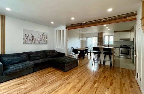 Saint-Jean-Baptiste House | House in Saint-Jean-Baptiste