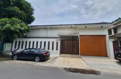 Laweyan House | House in surakarta