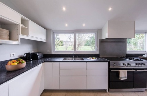 Cravant-les-Coteaux House | House in the heart of the vineyards - Swimming pool & Sauna