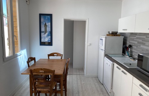 Fouras House | House in the center of town, 2 bedrooms, 2 bathrooms, less than 5 min from the beach