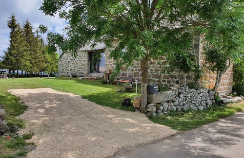 Saint-Urcize House | House in the heart of Aubrac