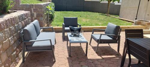 Champillon House | House in the Heart of the Champagne Vineyard