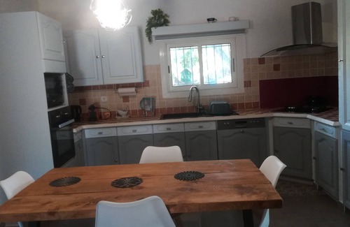 Tavernes House | House in the heart of green Provence, in the middle of nature, pets welcome!