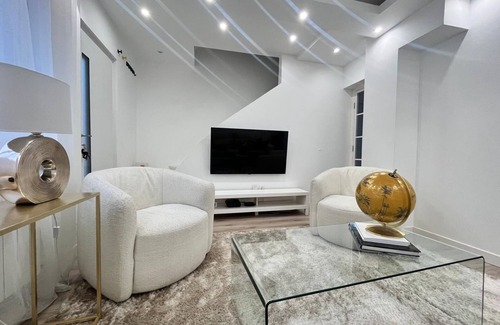 Centre Ville Rive Gauche House | House, In the heart of the city