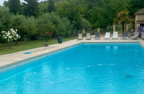 Grambois House | House in the Luberon park, exceptional setting with 16m pool Absolute peace and quiet