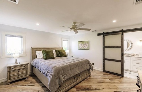 Willoughby Acres House | House in Willoughby Acres