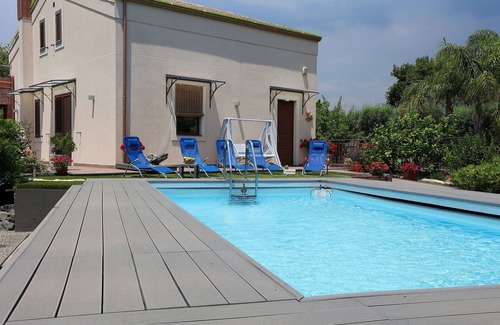 San Giovanni la Punta Villa | "House of the Leaves"