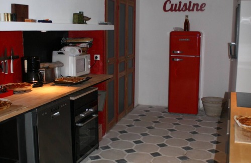 Margon House | HOUSE JO-LI, village house founded around the Castle of Margon.