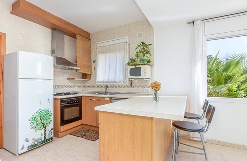 Sant Pere Pescador Ski Chalet | House La Poma- 6 people, quiet area, large outdoor space. Garage