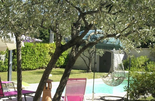 Bedoin House | House "Les Romarins" with Mountain View, Private Pool and Wi-Fi