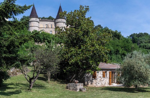 Chambonas House | House 'Les Sources Gîte Calabert' with Shared Pool, Private Terrace and Air Conditioning