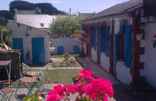 Saint-Pierre-Quiberon Cottage | House located in a fishermen village, 50m away from the beach