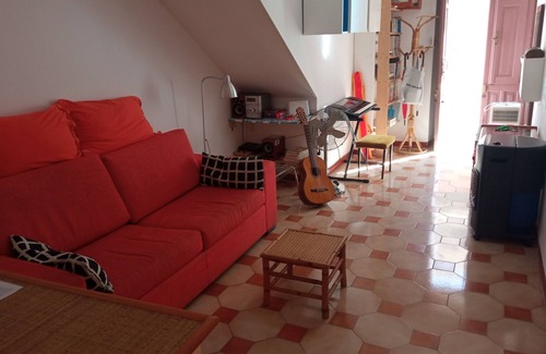 Augusta House | House Located in the historic center of Augusta. Clear water beach at 50 m