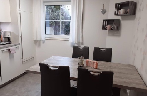 Obergartzem Apartment | House Mühlenbach