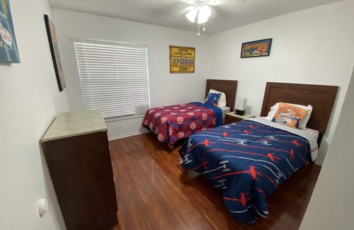 Indian Wells House | House minutes from theme parks