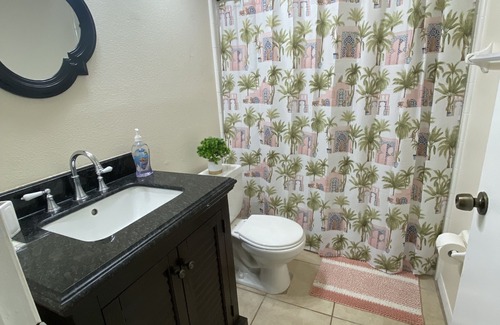 Indian Wells House | House minutes from theme parks