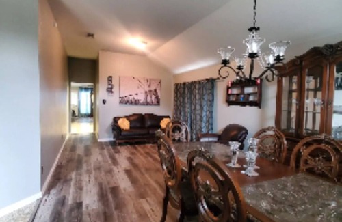 Dallas House | House near AT&T Stadium, Globe Life, 6Flags, more!